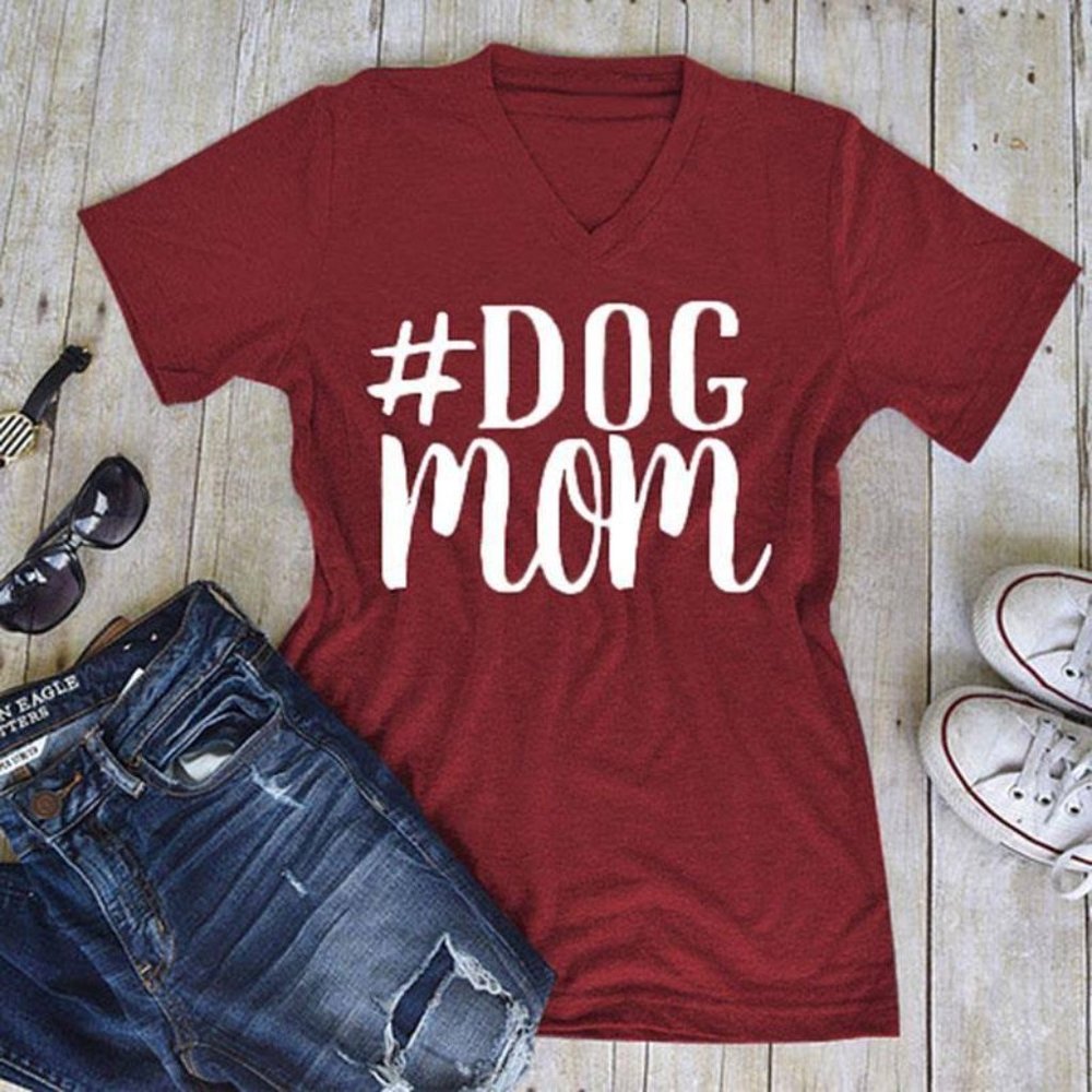 Maroon #DogMom Short Sleeve V-Neck Tee Shirt NWT - Picture 1 of 2